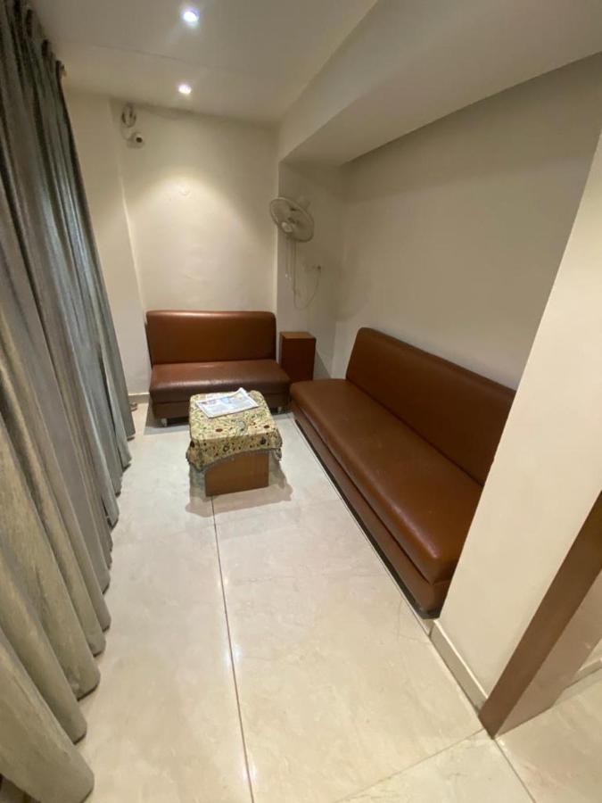 Hotel Raghupati Ayodhya Exterior photo