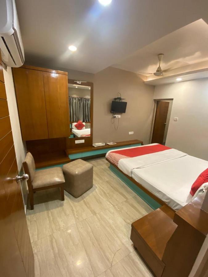 Hotel Raghupati Ayodhya Exterior photo